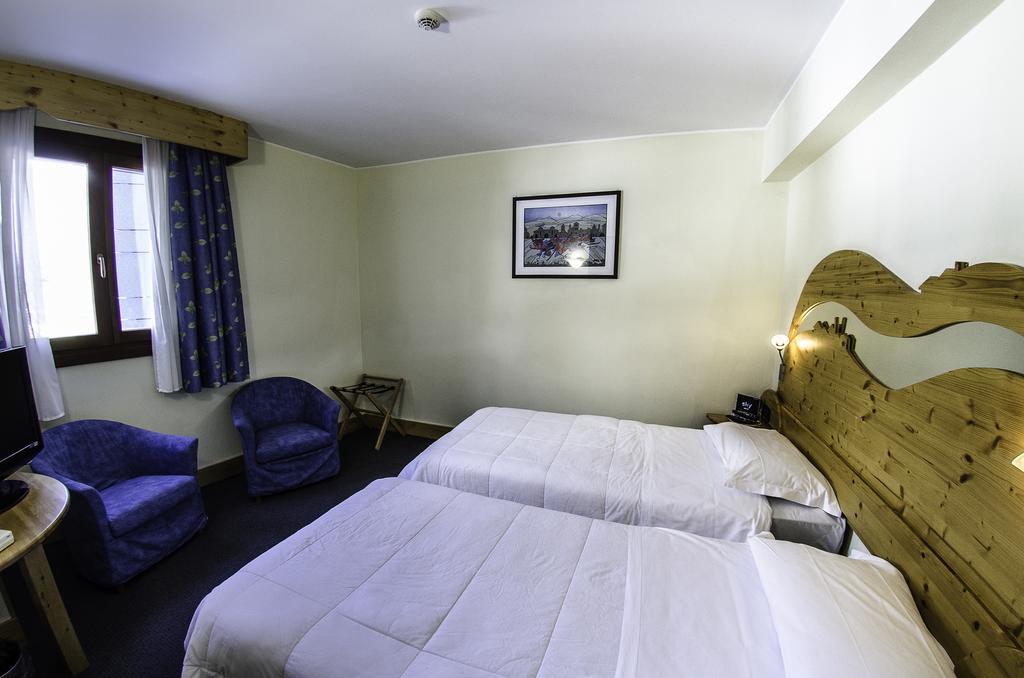 Hotel Rive - Complesso Turistico Campo Smith Bardonecchia Exterior photo