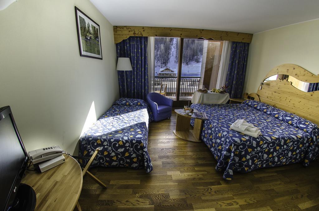 Hotel Rive - Complesso Turistico Campo Smith Bardonecchia Exterior photo