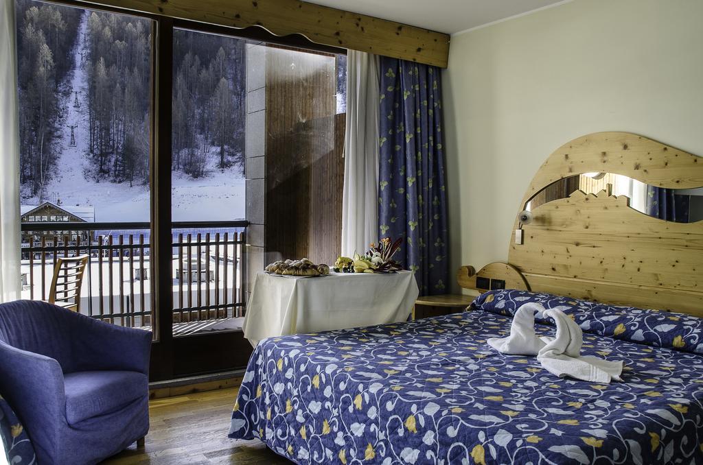 Hotel Rive - Complesso Turistico Campo Smith Bardonecchia Exterior photo